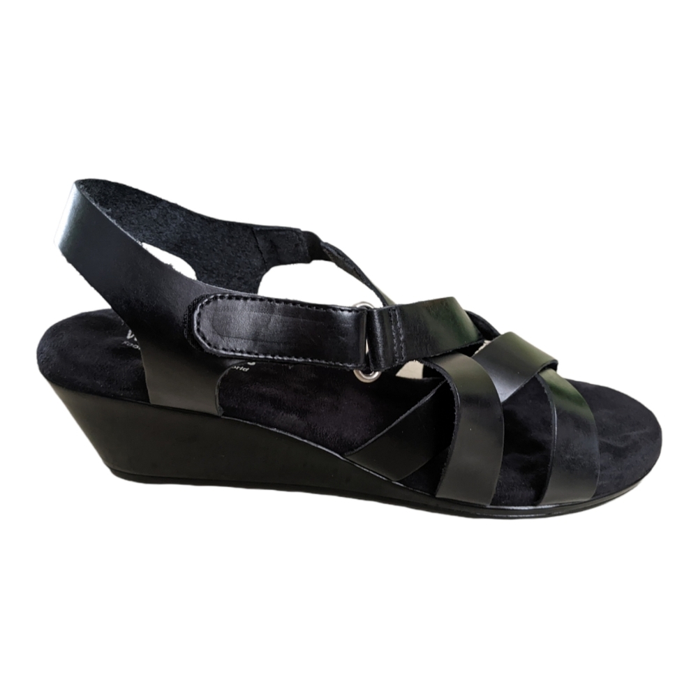 Walking Cradles Newton Black Leather Strappy Sandal Size 10 EUC - Picture 2 of 15
